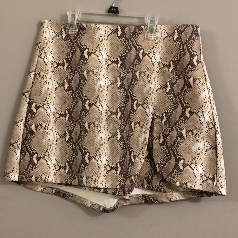 Skort